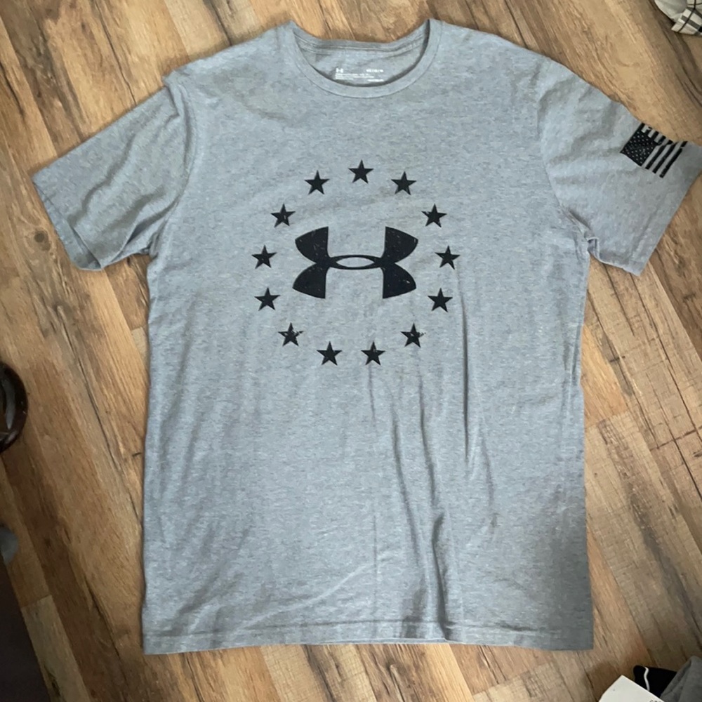 Men’s medium under armour